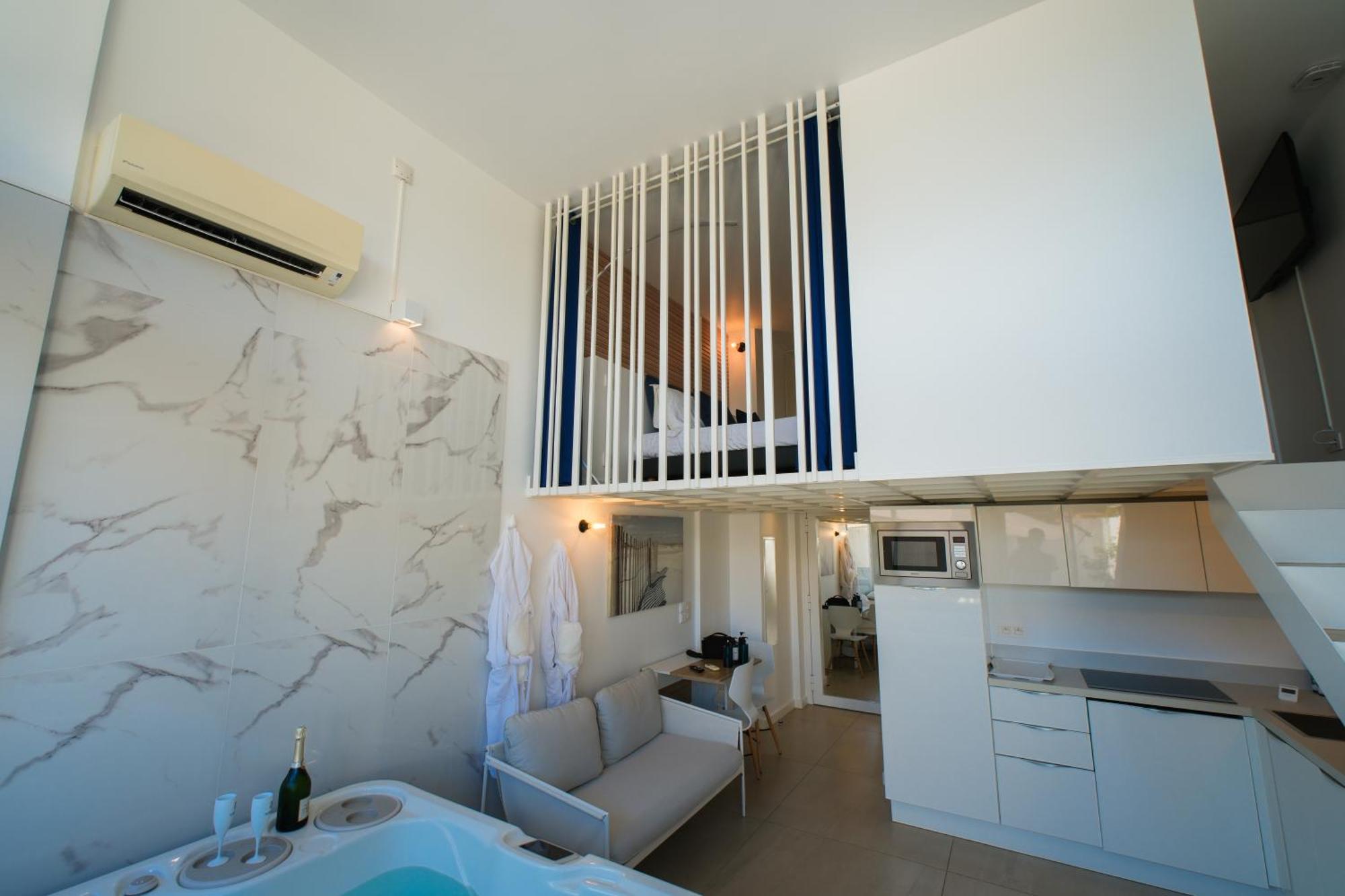 Villa Bono Jacuzzi & Spa แซ็งต์-โลร็อง-ดู-วาร์ ภายนอก รูปภาพ